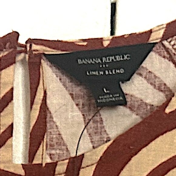 Banana Republic Factory linen blend leaf print cropped blouse - Picture 4 of 4